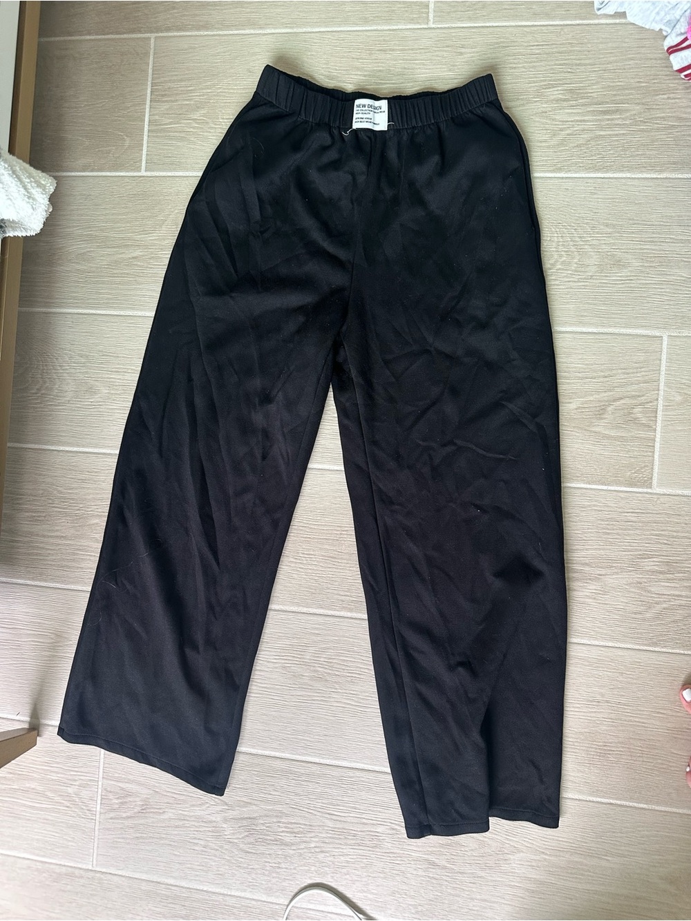 Women’s Black Elastic-Waist Casual Pants